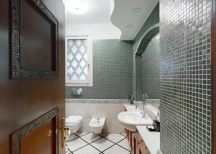 Pietra Papa 99 * Roma